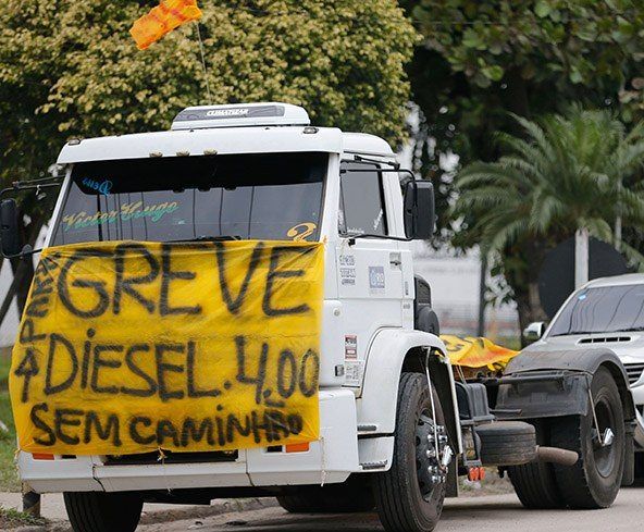 grevedoscaminhoneiros