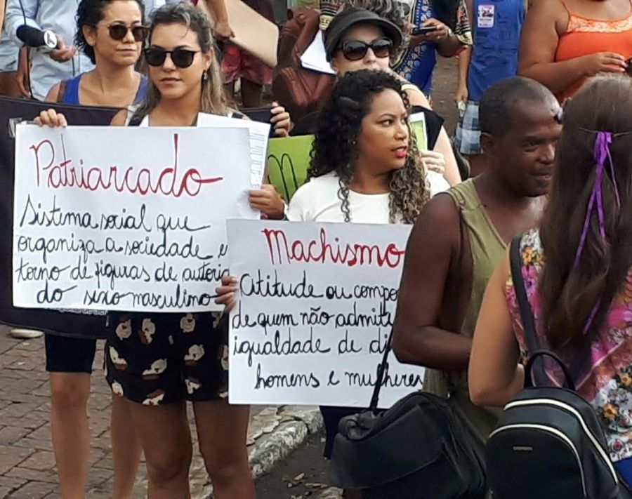 marcha-mulheres-es8m2